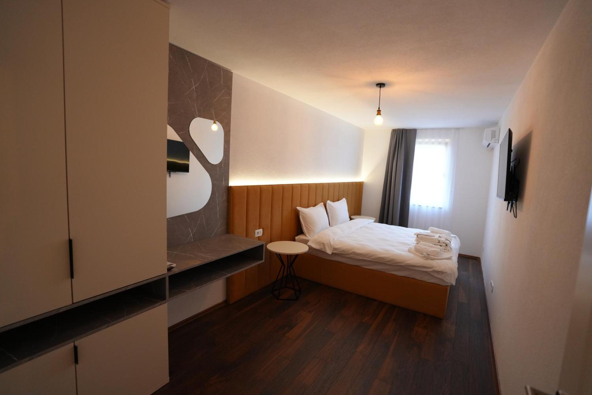 Biond Hotel Prizren Dış mekan fotoğraf