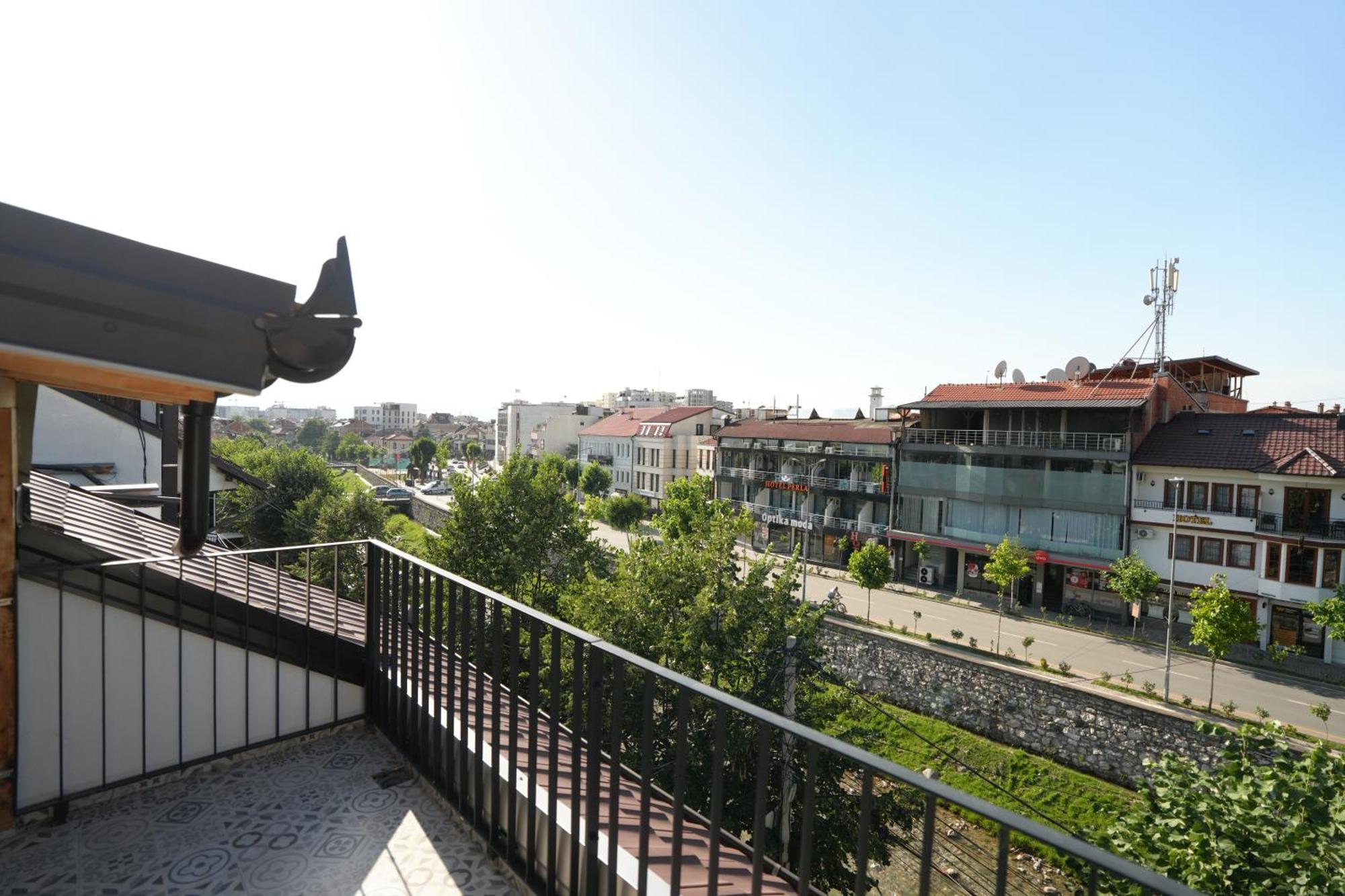 Biond Hotel Prizren Dış mekan fotoğraf