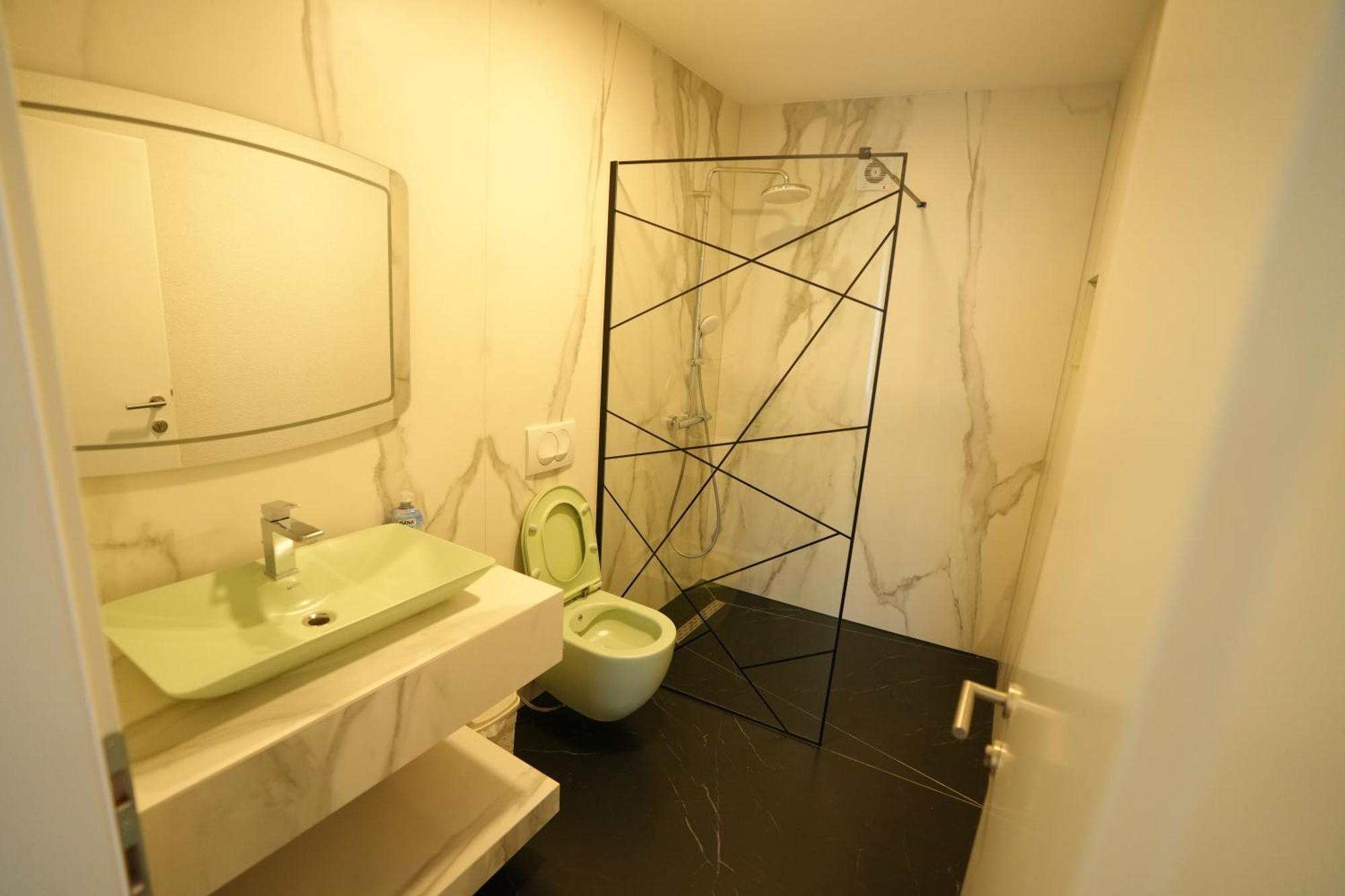 Biond Hotel Prizren Dış mekan fotoğraf