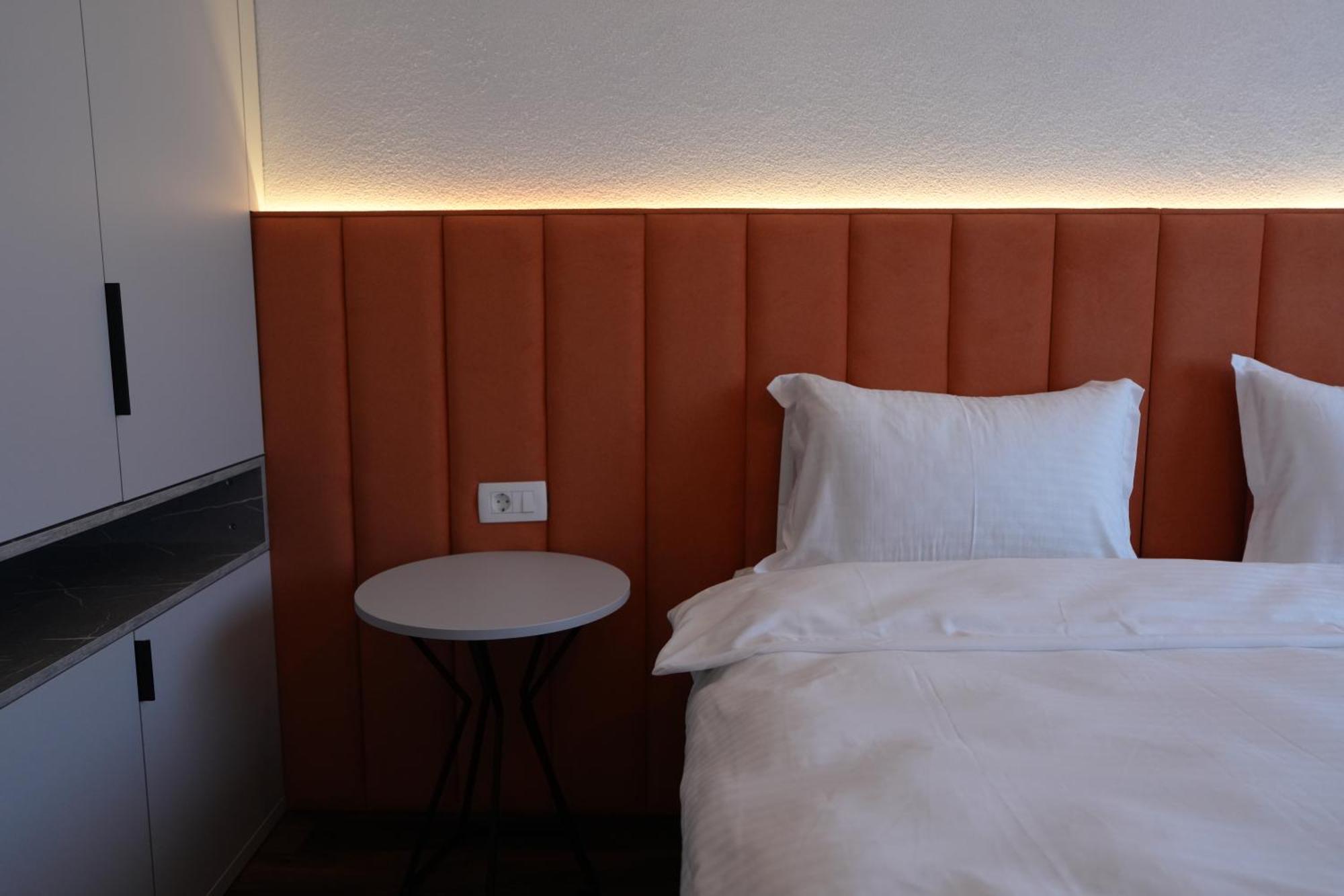 Biond Hotel Prizren Dış mekan fotoğraf
